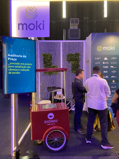 stand-moki-na-brasil-em-codigo-com-dio-mio-gelato